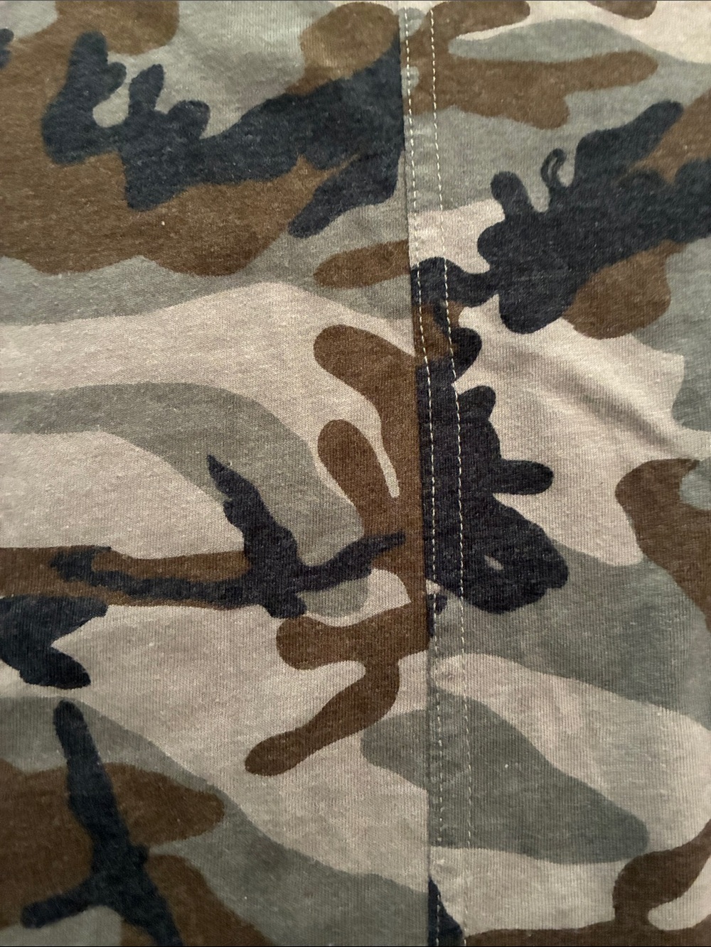 Men's Camo Short Sleeve Tee - L - Picture 6 of 6